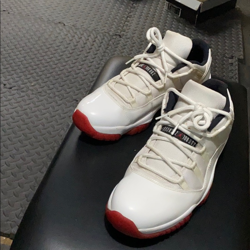 Jordan XI low retro White/Red Size 13